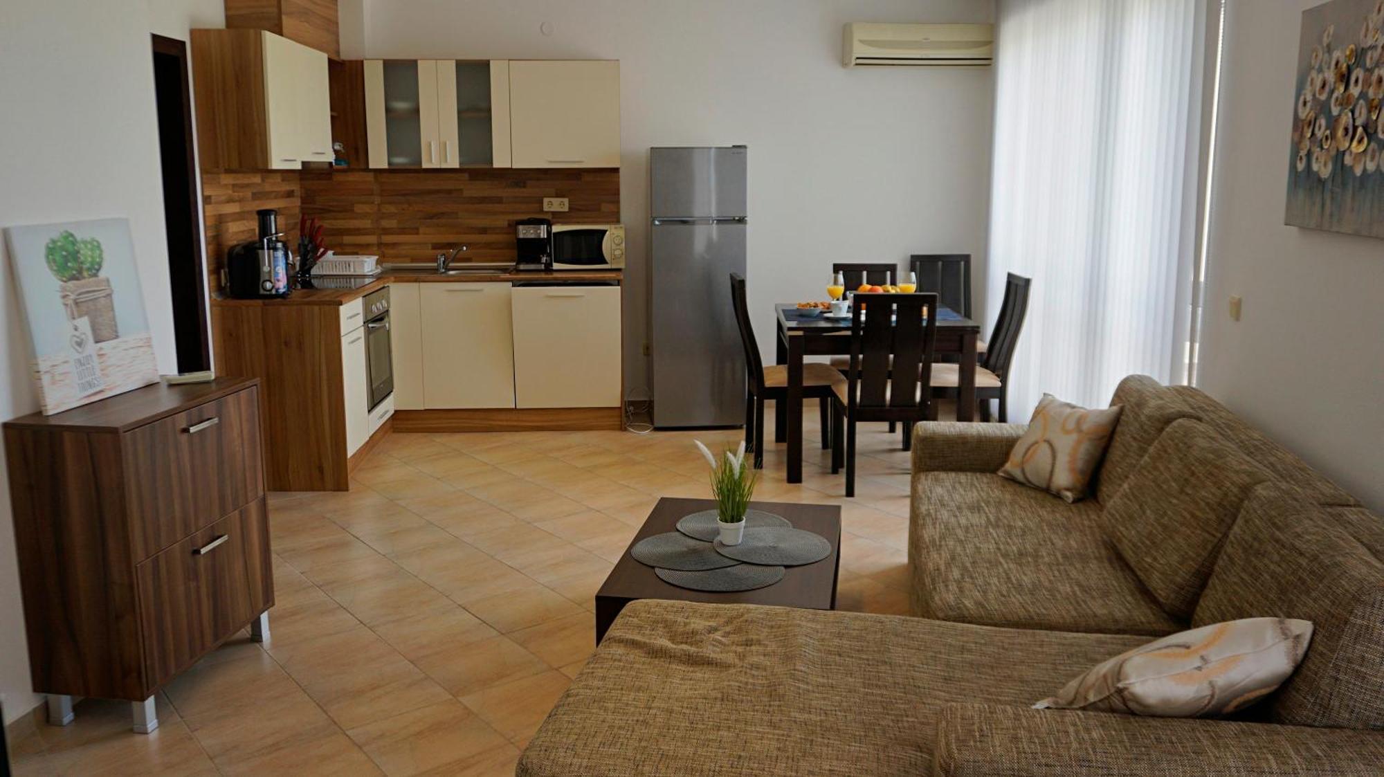 Апартаменти Сънбрийз - Sunbreeze Apartments Byala  Extérieur photo
