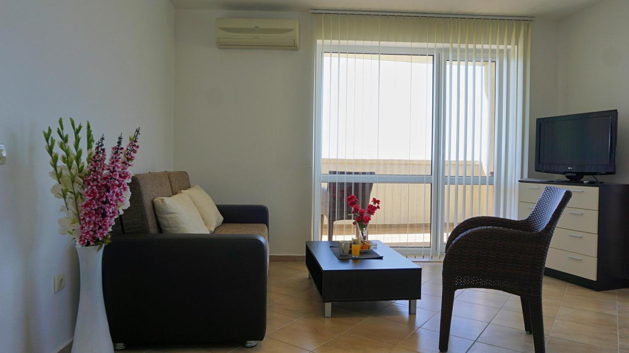 Апартаменти Сънбрийз - Sunbreeze Apartments Byala  Extérieur photo
